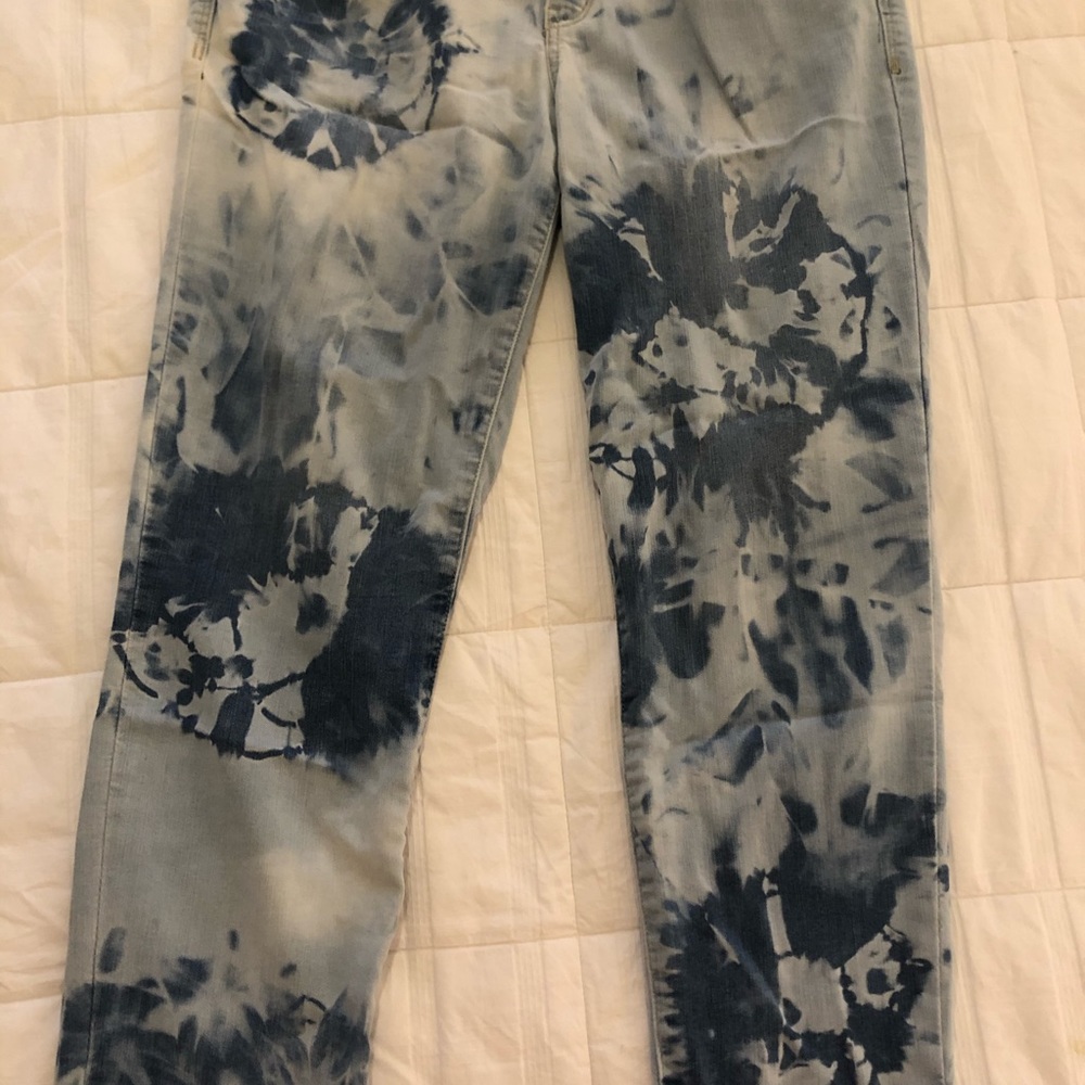 Reverse bleach jeans